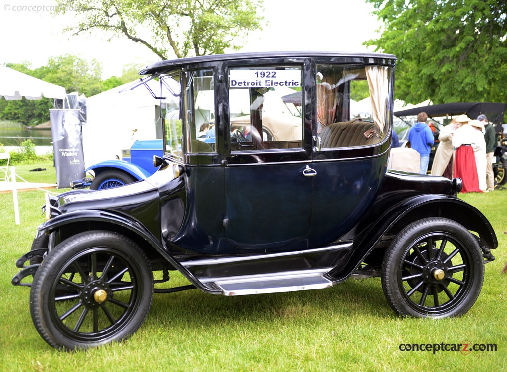 1922 Detroit Electric Model 90